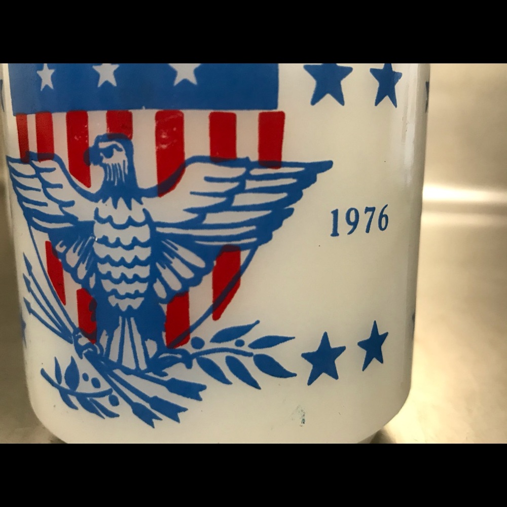Vintage Bicentennial Eagle Glasbake Milk Glass Mug - Picture 6 of 6